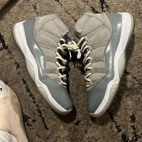 Size 11 Jordan 11 Cool Grey - Picture 3 of 7